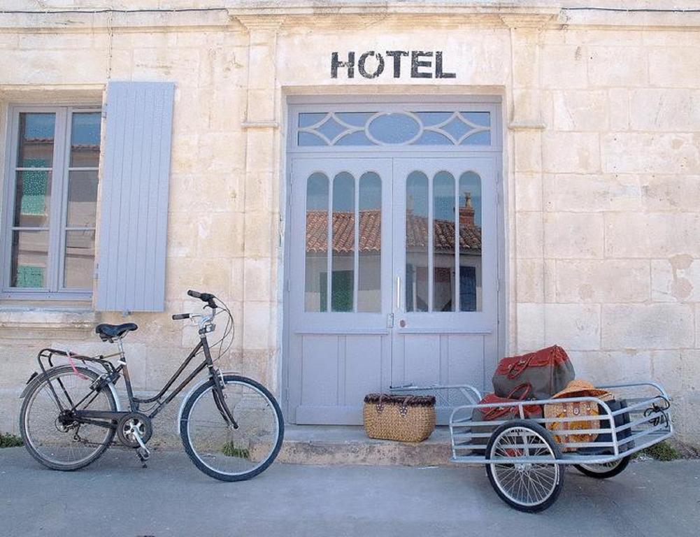 Hotel Napoleon Île dʼAix Екстериор снимка